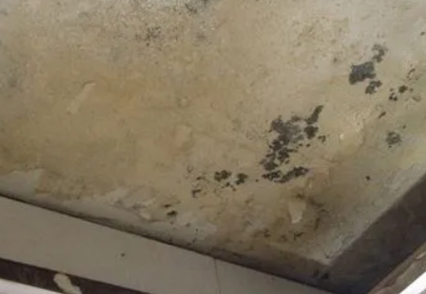 七星阳台漏水维修公司分享下七星卫生间渗水维修需要注意哪些问题。